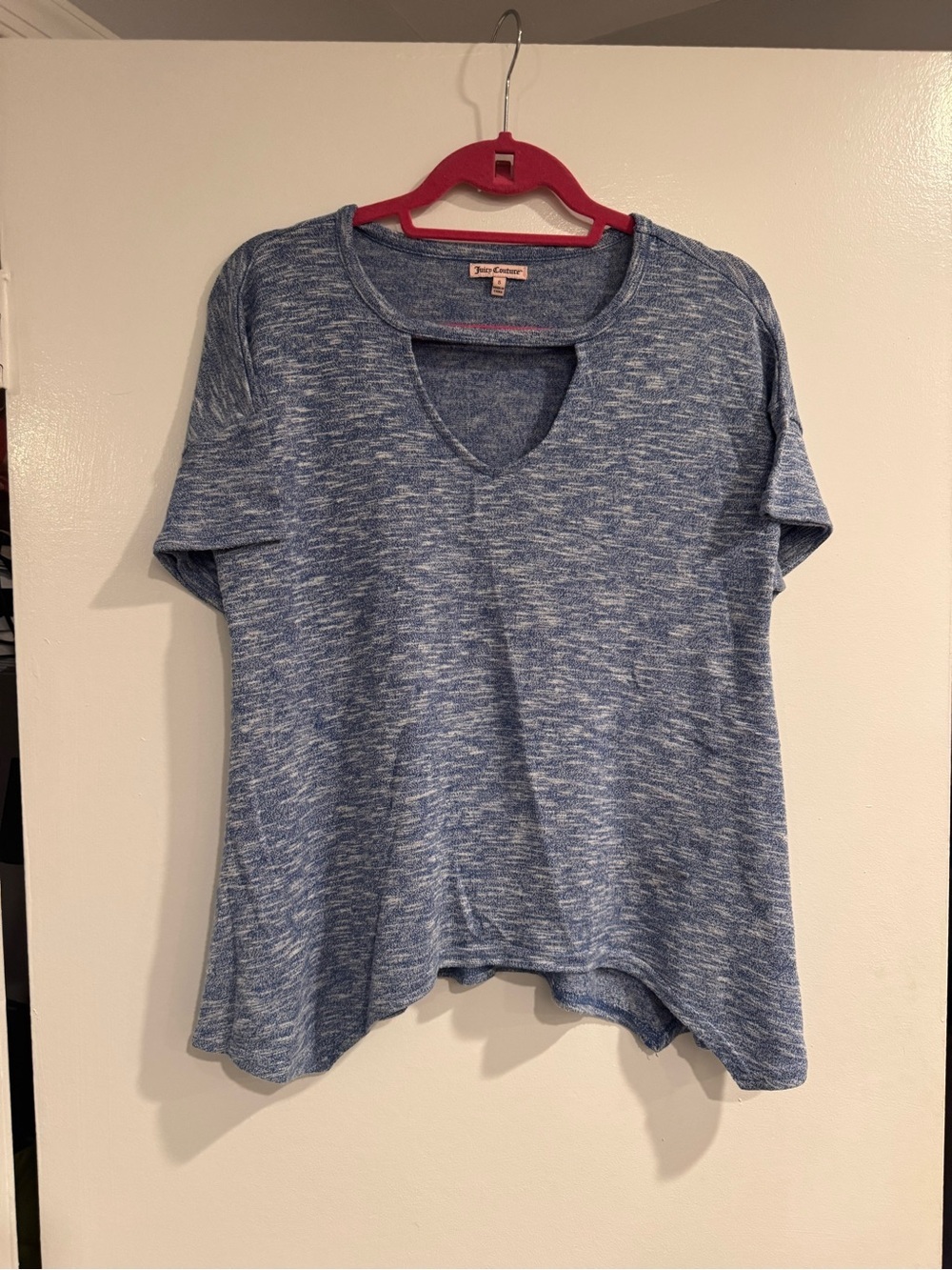 Juicy Couture Heathered Light Blue V-Neck Short Sleeve Tee
